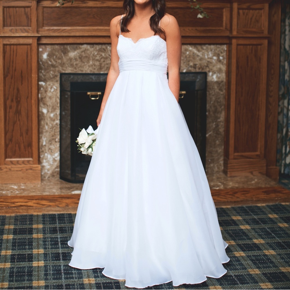 Wedding/ Debutante Dress Size 6